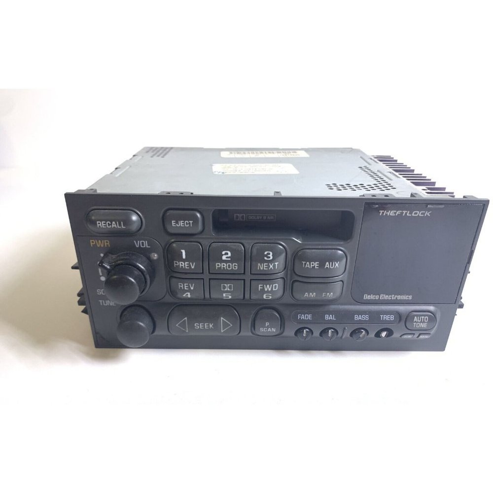 GM Delco AM FM Cassette radio for Silverado/Suburban/Sierra/Yukon